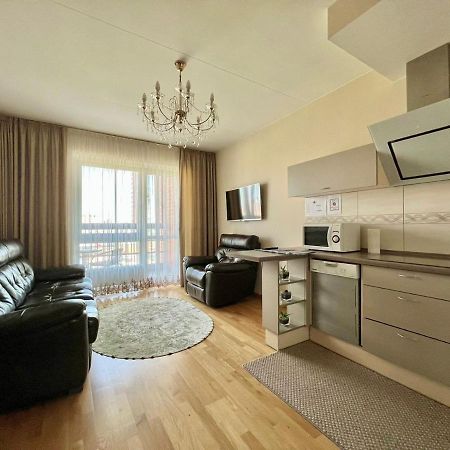 Apartment On Avenue Taikos 120 C Κλαϊπέντα Εξωτερικό φωτογραφία
